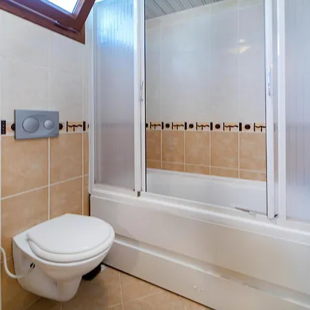 Chic With Pool And Garden 9 Min To Beach Vila *