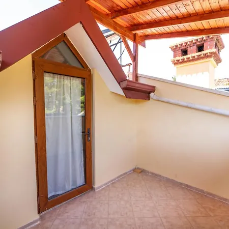 Chic With Pool And Garden 9 Min To Beach Vila Fethiye