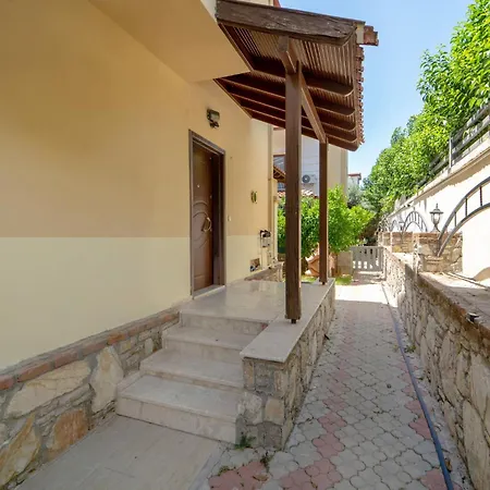 Chic With Pool And Garden 9 Min To Beach
